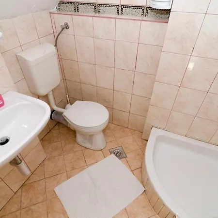 Gostinjska kuća Misita 3*
