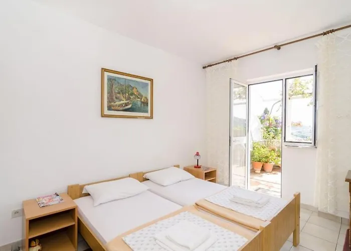 Casa de hóspedes Misita 3*